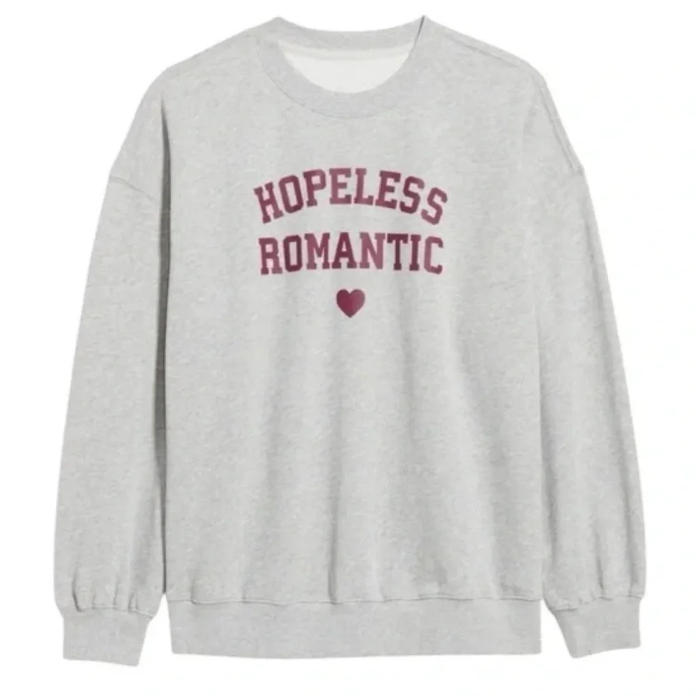 🩶 NWT Old Navy Gray 'Hopeless Romantic' Sweatshirt-size L - Picture 3 of 7